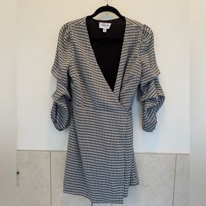 Highline Collective black and white gingham 3/4 length sleeve size medium dress